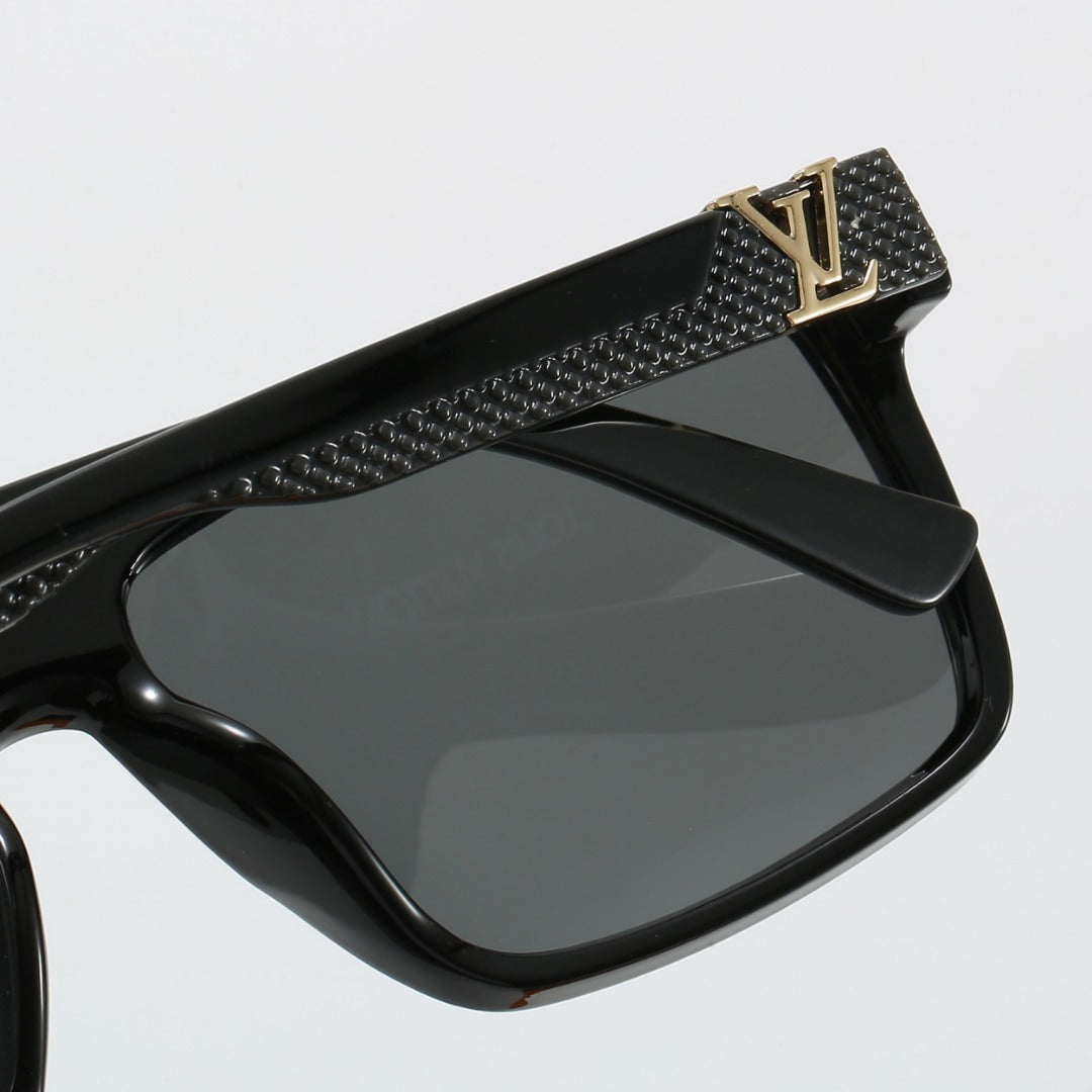 Louis vuitton Plaque Oversized Sunglasses Butterfly