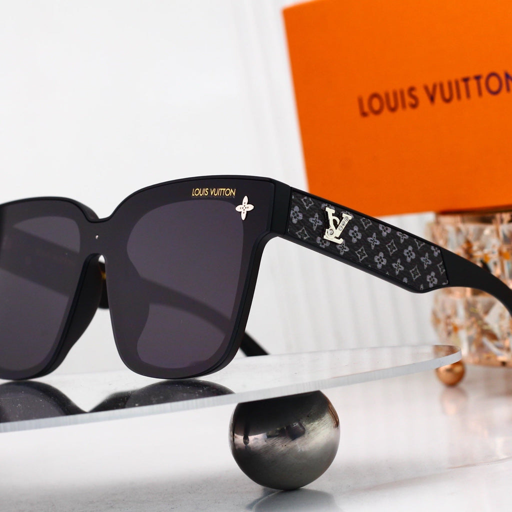 Louis vuitton Oversized Sunglasses with Monogram Temples 4037 Butterfly