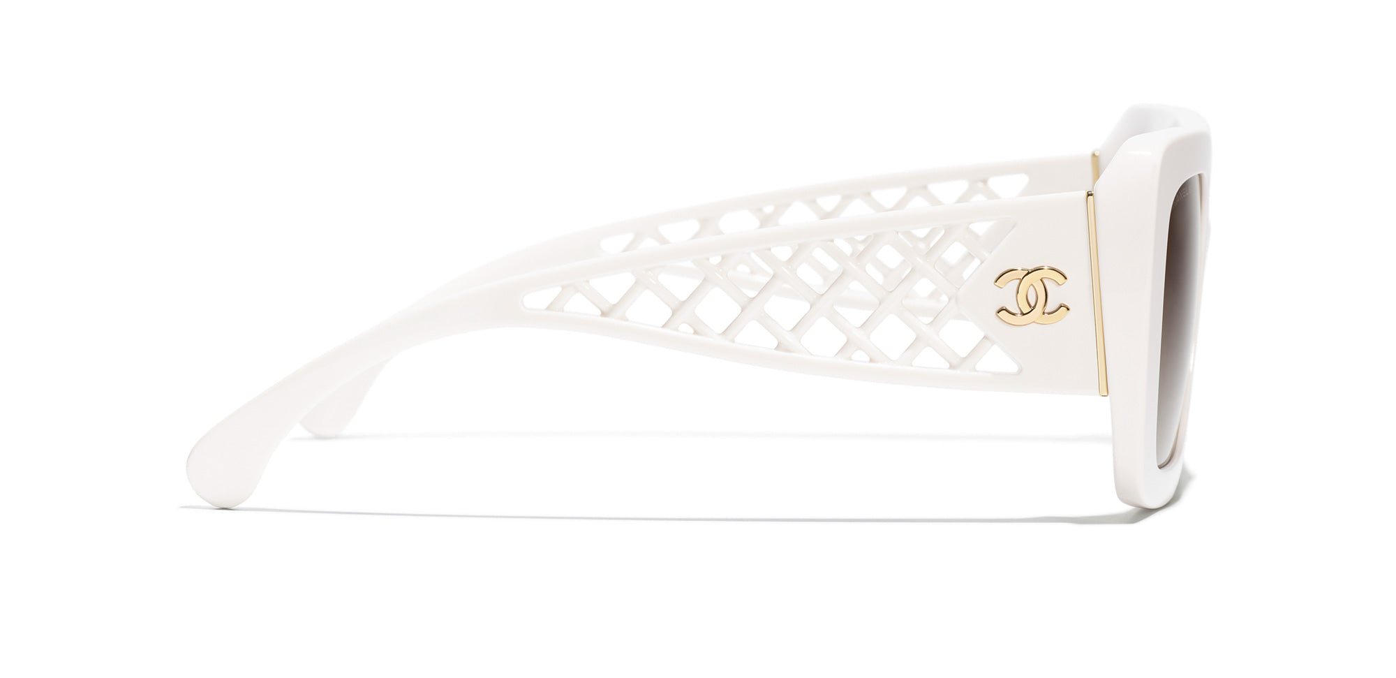 CHANEL 5567 Cat-Eye
