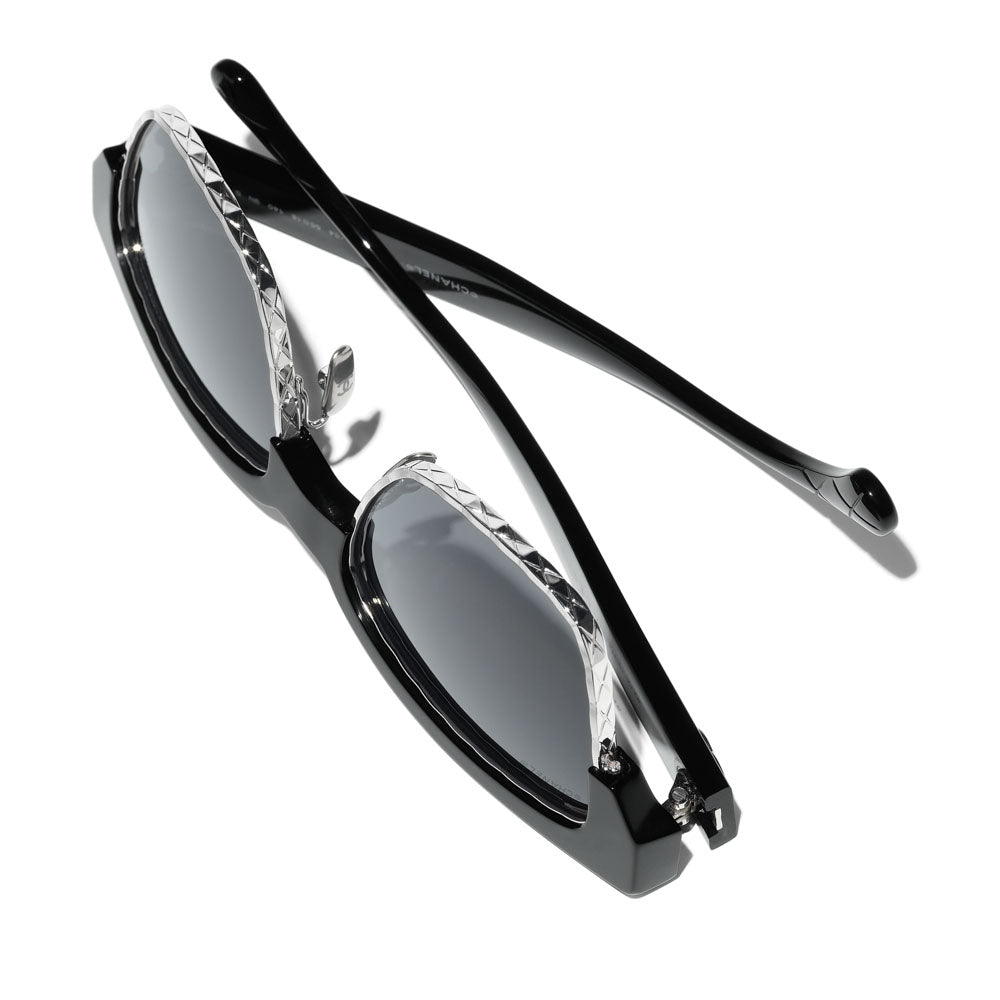 CHANEL 5558 Cat-Eye