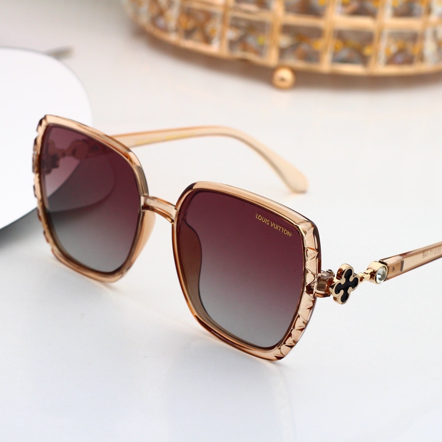 Louis vuitton Vintage Oversized Fashion Sunglasses in Multiple Colors 68823 Mixed