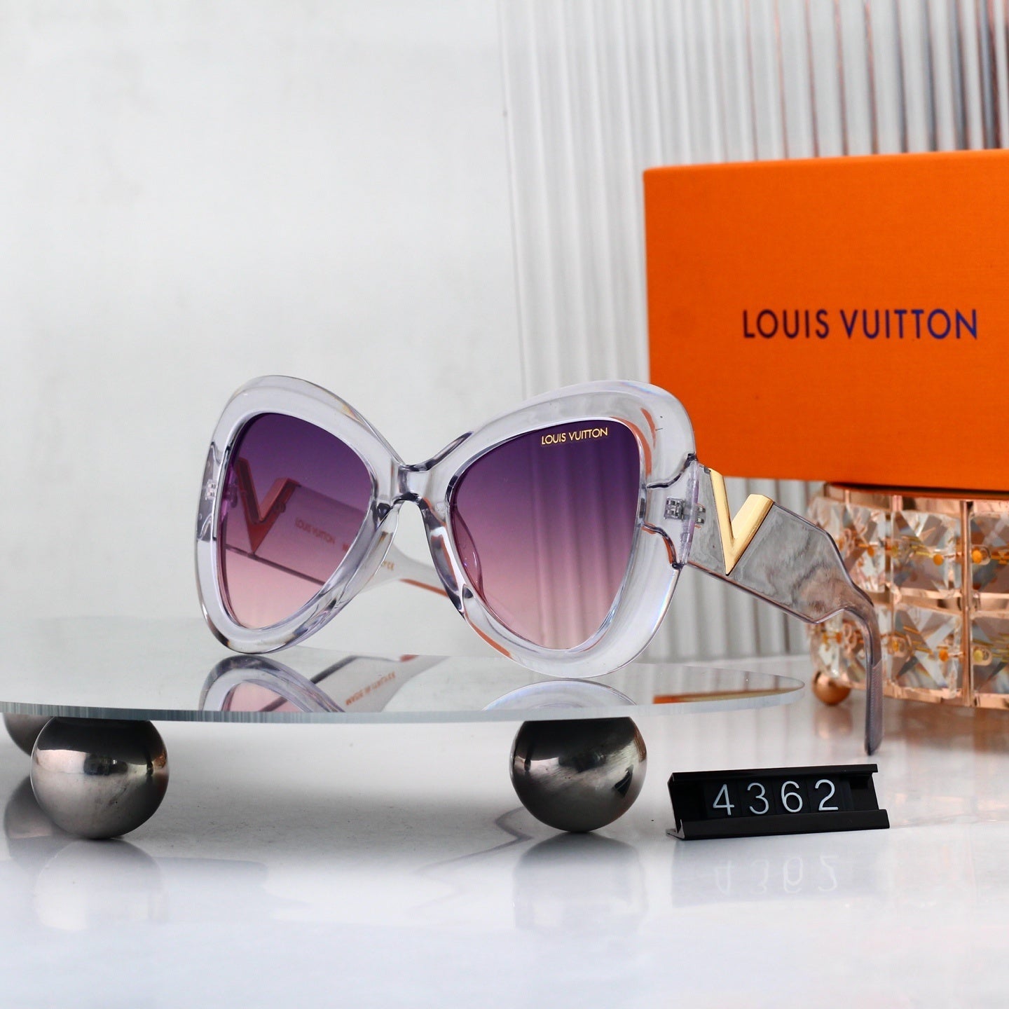 Louis vuitton Cat Eye Sunglasses 4362 Cat-Eye