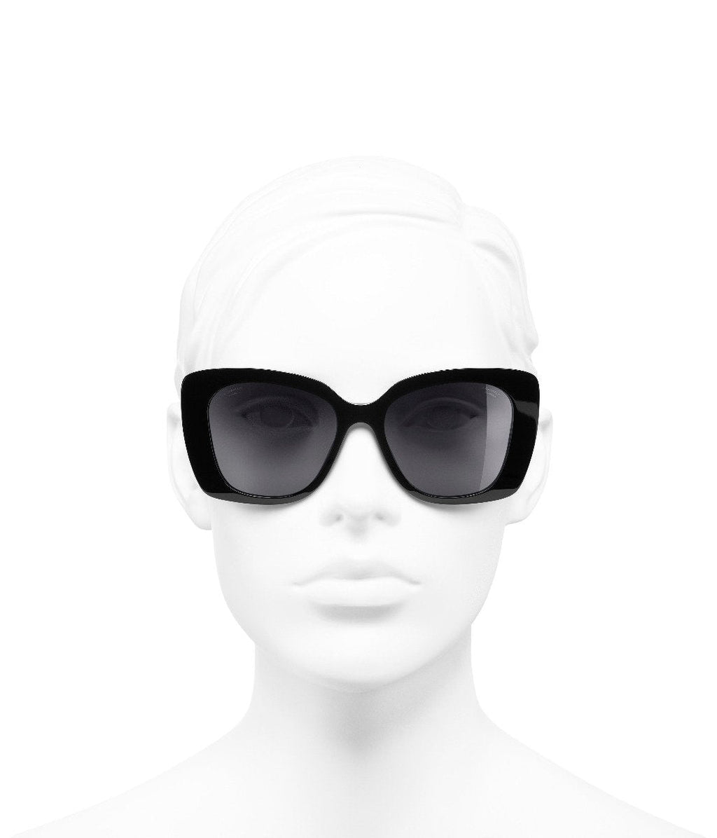 CHANEL 5422B Square