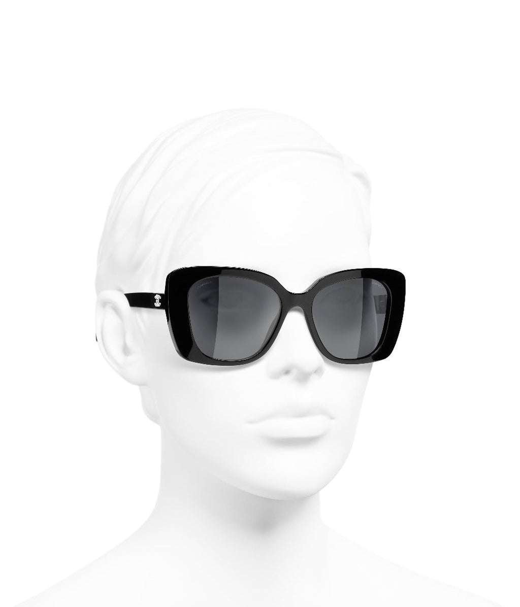 CHANEL 5422B Square