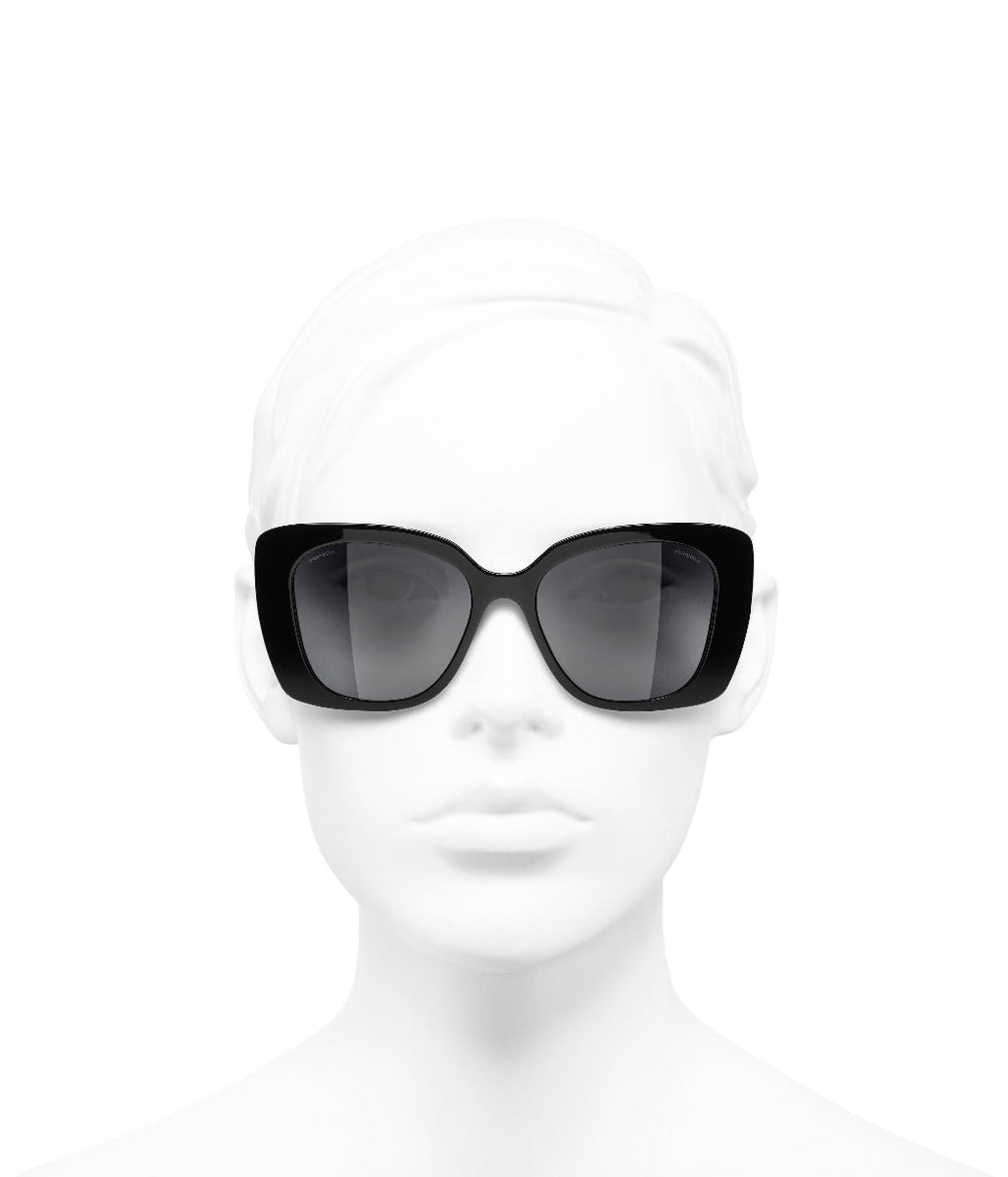 CHANEL 5422B Square